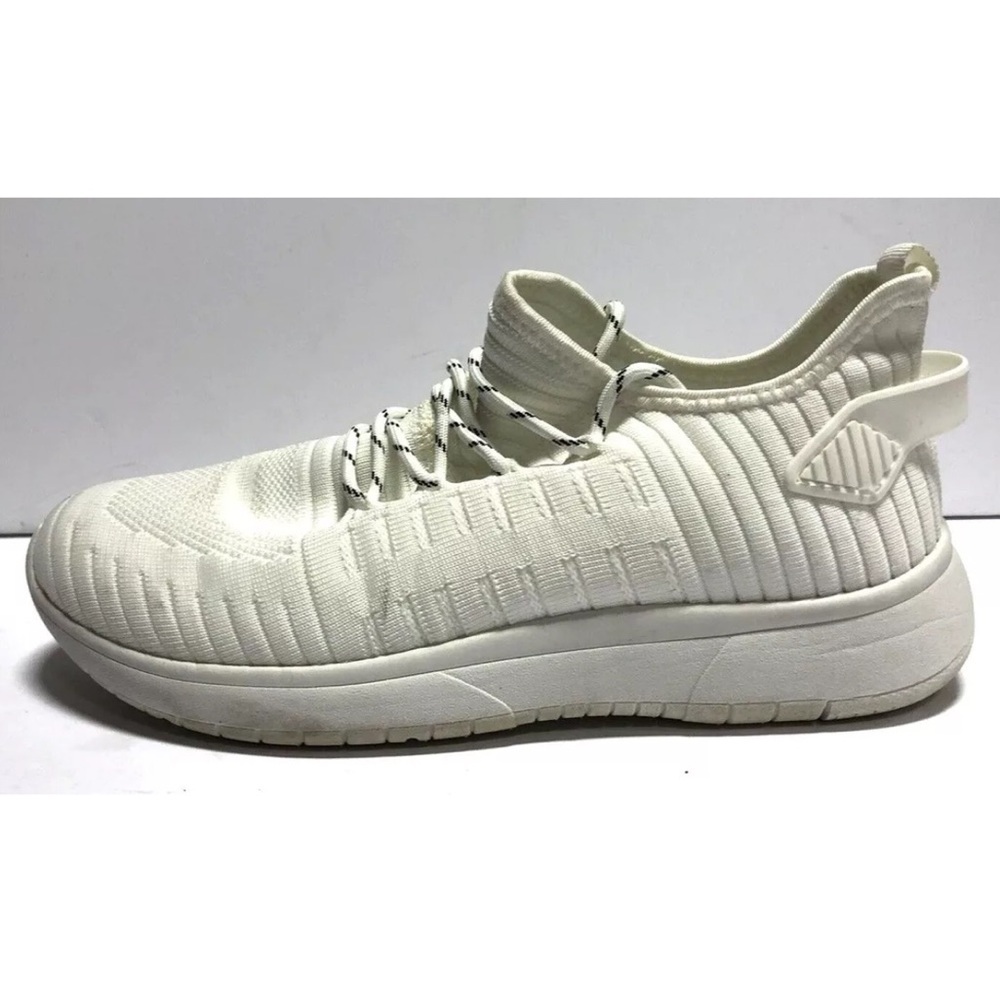 Blondo Women’s Kamie White Lace-Up Sneakers, Size 9 M
